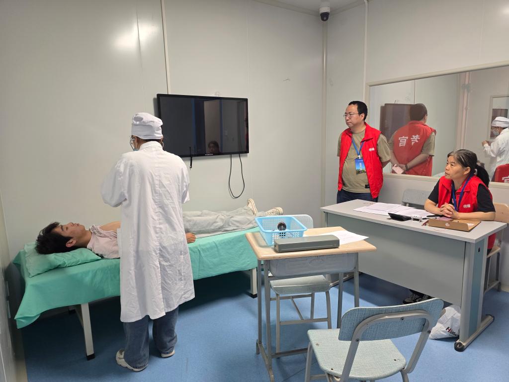 2025年临床医学专业毕业技能考试顺利完成