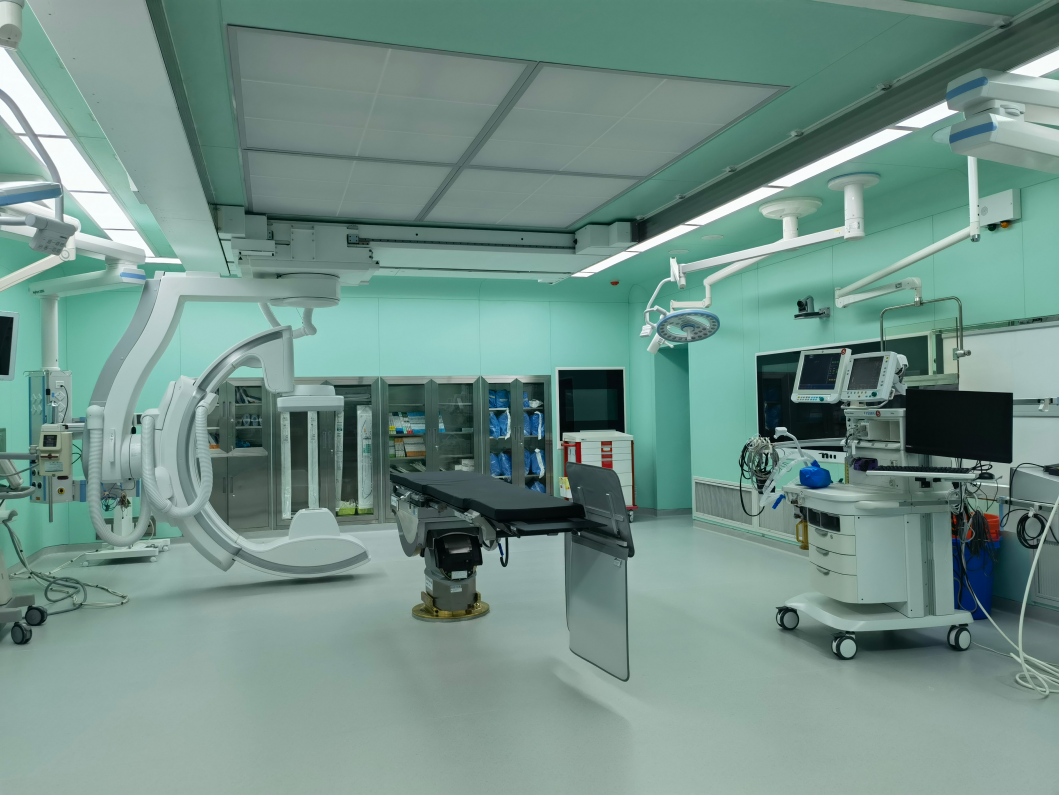 手术室中的“航空母舰”——陕北首间复合手术室顺利建成并投入使用